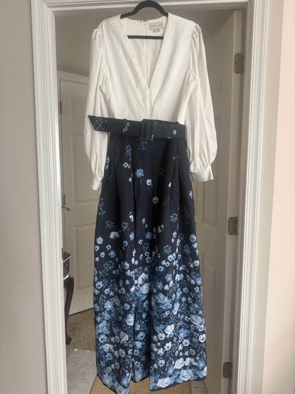 Sachin + Babi Navy and White Floral Long Dress with Belted Waist - Picture 8 of 13